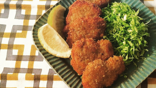 センスアップしたい料理の盛り付け お皿の色別やコツを見てみよう キナリノ