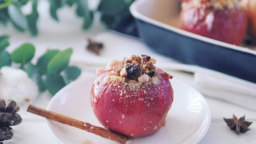 甘くて酸っぱい旬の味 スイーツから料理まで りんご を使ったレシピ集 キナリノ