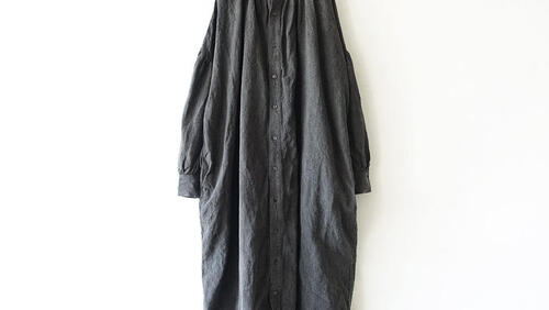 白ワンピ 黒ワンピの脱 定番コーデ 丈や袖 上手に着るコツは キナリノ