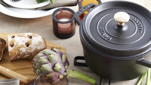 【STAUB】 LA COCOTTE 鋳鉄製両手鍋 約16cm STAUB】 LA COCOTTE 鋳鉄製両手鍋 約16cm Staub（ストウブ） 【並行