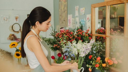 ちょっとした一言 行動で 私 が変わる 素敵な大人の 気遣い術 キナリノ