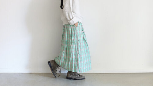 涼しアクティブスカートコーデ レディース服まとめ売り コーデ売り 大人カジュアル 春夏】「スカート派」さんのオフィスコーデ。大人の着こなしを