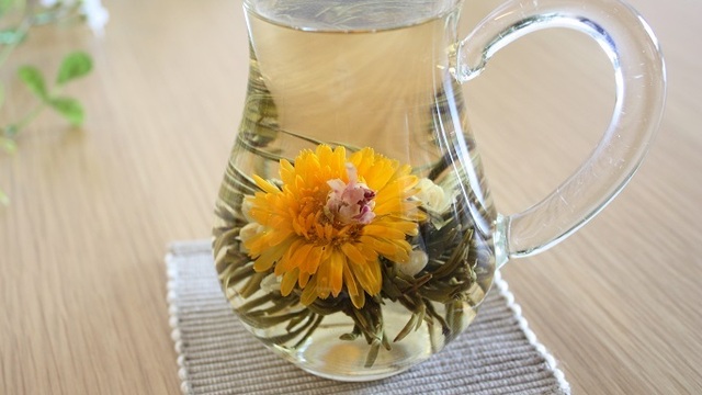 アートな花咲く「工芸茶」美しさと香りを楽しむおいしい淹れ方のコツ