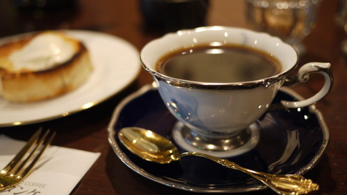 上質な空間と極上のコーヒーを。地元ライターおすすめ、神戸のレトロな