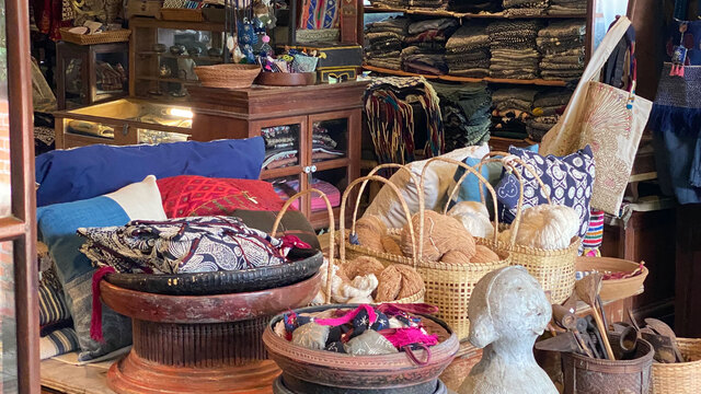 タイで出会ったとっておき。買い付け旅のお土産話 ―hushykke 羽戸正美さのカバー画像