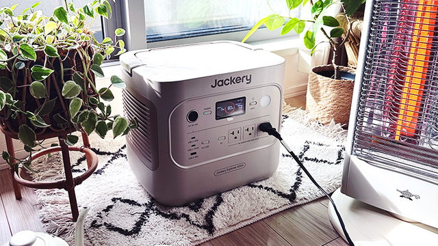 日常も、非日常も。
冬の暮らしを灯すおしゃれなポータブル電源