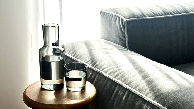 生活空間がちょっとよそゆき顔に。おしゃれな「ナイトカラフェのカバー画像