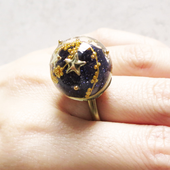 ハンドメイド にゃんこの指輪 宇宙柄 （神秘的に煌めく。宇宙モチーフ 