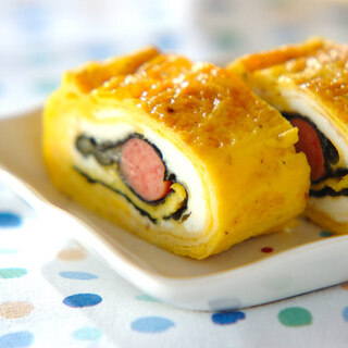 お弁当の定番おかず【玉子焼き】。今日は何を巻こうかな？