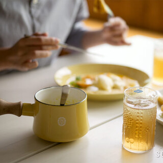 そのまま食卓に♪使いやすくて愛らしい「ホーローのミルクパン」