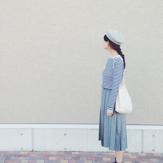 ナチュラル派さんの定番 ニット帽 ベレー帽 ヘアバンド の可愛い取り入れ方 キナリノ