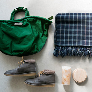 差し色でおしゃれに！大判ストールで簡単おしゃれなコーディネート集