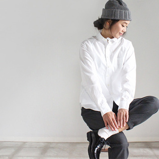 新生活の始まりに。フレッシュで気持ちのいい白シャツ・白ブラウスを着ませんか