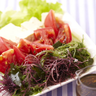 食物繊維・栄養たっぷり。カラダに嬉しい「海藻サラダ」のレシピ