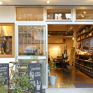 蔵前のCAMERAで出合うnumeriのレザーバッグとMIWAKO BAKEの美味しい焼き菓子