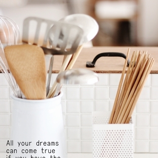 "100均"でこんなに素敵に♪毎日立ちたい「キッチン」を作る簡単テクニック