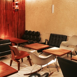 スイーツと一緒にくつろぎ時間を♪「ソファ」が素敵な都内のカフェ5選