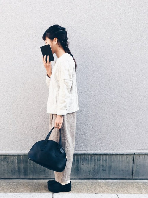 ナチュラル派さんも真似できる 冬の モノトーンコーディネート を楽しもう キナリノ