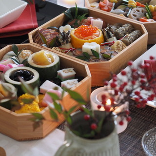 お正月のテーブルコーディネート術。「おせち×器」の美味しい関係を比べてみました♪ 