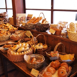 海沿いの町で、焼きたてのパンを。湘南界隈のパン屋さん5選