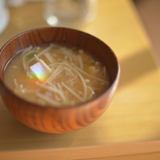 まるで料亭の味！美味しい味噌汁が簡単にできちゃう【粉だし】作り方&レシピ14品