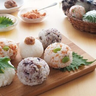 まるで『おにぎりの博物館』！バリエーションいろいろ〈おにぎり〉アレンジレシピ26品