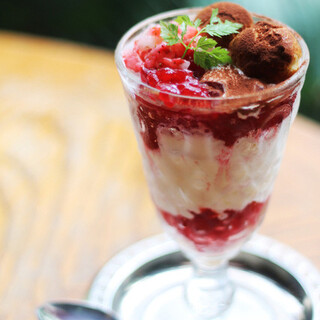 札幌の夜はパフェで♪美味しい【夜パフェ】が食べれるお店6選