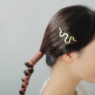 手抜きだなんて言わせない!おしゃれな“ひとつ結び”のコツ教えます♪