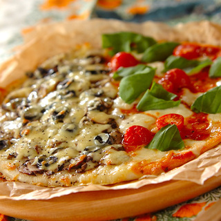 冷凍もできるよ◎簡単手作りピザ生地でオリジナルのピザを作ろう！