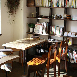 文豪も愛した街で、素敵な本との出合いも。1日で満喫しつくすキナリノ的《神楽坂プラン》