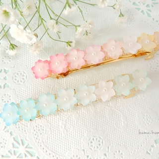 マットな質感に思わずうっとり*大人可愛い“すりガラス風”プラバンアクセの作り方