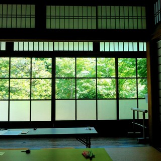 美しい京都で心も体もリラックス。お寺で「写経体験」してみませんか