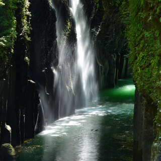 この夏はどこへ行こう？一度、訪れてみたい日本の絶景・観光スポット6選