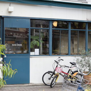 春の京都旅。おしゃれなカフェとパン屋さんがいっぱい{京都・丸太町}界隈をお散歩♪