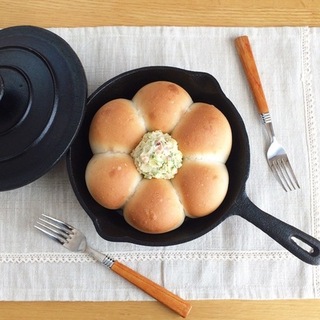 くっついた姿が可愛いね♪ 簡単で美味しい「ちぎりパン」の作り方・アレンジレシピ