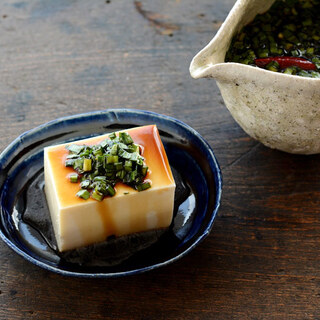 いろいろ使えてとっても便利！『万能醤油』の作り方と活用レシピ