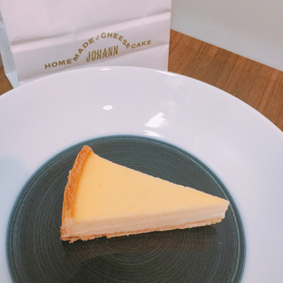 濃厚クリーミー♡注目の街・中目黒の人気店「ヨハン」のチーズケーキ