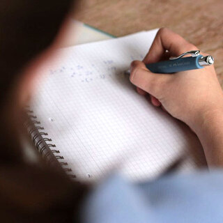 得意じゃなくても大丈夫！「書く」で生まれる“少しだけ特別”な時間