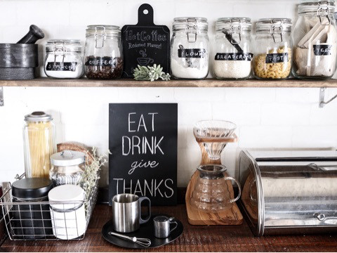 もちろん100円 セリアの 黒板 でお部屋がカフェ風に大変身 キナリノ