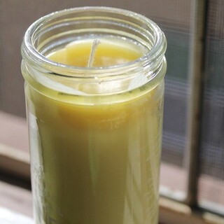 甘い香りと優しい炎に癒される♡蜜蝋キャンドルを手作りしよう！