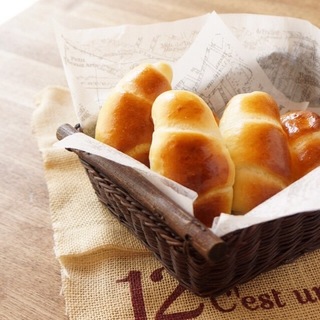 小さくてもアレンジ無限! 「朝・昼・晩」楽しめるバターロールアレンジ♪