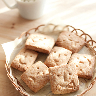 みんなにっこり！思わず笑顔♡スマイルクッキーにチャレンジ♪