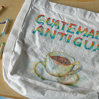 ”世界にひとつ”が気軽に作れる！ 無印良品の「布描きクレヨン」