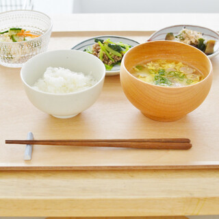 一汁三菜をもっと美しく。改めて知りたい「和食の配膳」基本のき