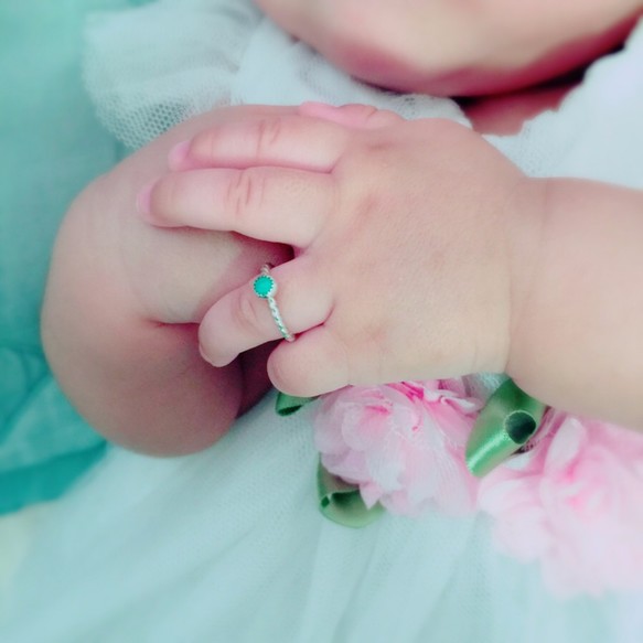 出産祝いに 幸運のお守りジュエリー ベビーリング をプレゼントしよう キナリノ