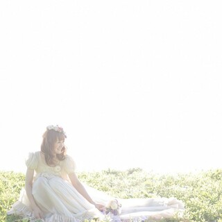 一生の思い出に。ナチュラルで雰囲気あふれる“手作りウェディングドレス”のすすめ