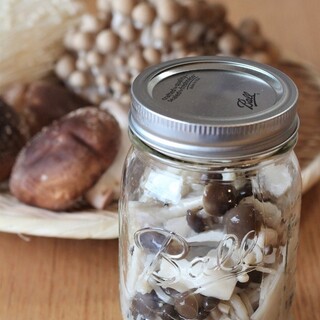 次に来るのはこれかも！アレンジ自在の頼れる常備菜「塩きのこ」