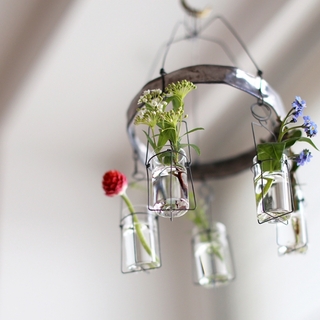 お部屋がグンと楽しくなるね♪ 窓際を彩る"かわいいもの"たち