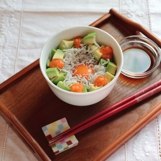 簡単で美味しい◎ごはんにのっけるだけの “のっけごはん”レシピ集 