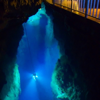 猛暑の真夏でもひんやり。神秘的な世界が広がる「日本3大鍾乳洞」に出かけよう♪